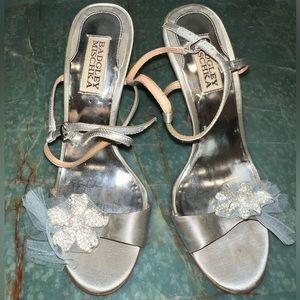 Badgley Mischka silver flower heels